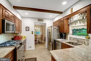 8422 Georgian Way, Annandale, VA 22003 - Photo 4