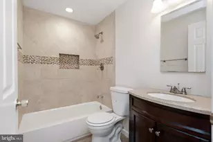 6324 Lightburn Ct, Centreville, VA 20121 - Photo 18