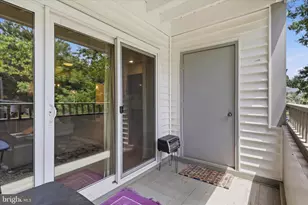 7703 Lafayette Forest Dr, Annandale, VA 22003 - Photo 24