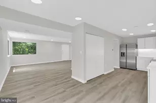 10669 Spring Oak Ct, Burke, VA 22015 - Photo 8