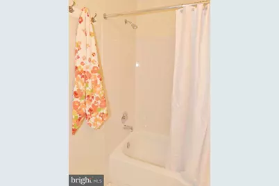 7411 Salford Court, Alexandria, VA 22315 - Photo 18