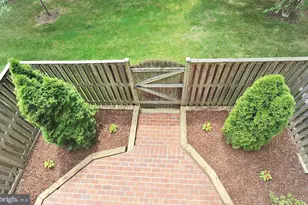 7411 Salford Ct, Alexandria, VA 22315 - Photo 24
