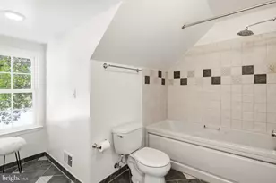 9521 Jomar Dr, Fairfax, VA 22032 - Photo 16