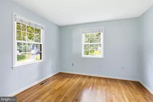 9521 Jomar Dr, Fairfax, VA 22032 - Photo 32