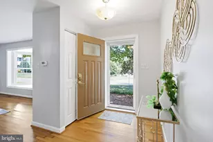 9521 Jomar Dr, Fairfax, VA 22032 - Photo 26