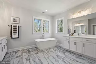 115 St Andrews Dr NE, Vienna, VA 22180 - Photo 16