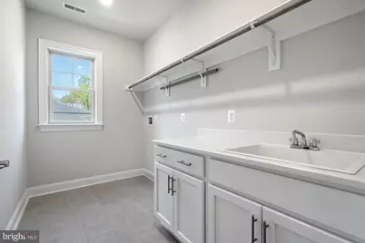 115 Saint Andrews Drive NE, Vienna, VA 22180 - Photo 22