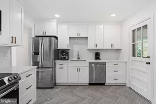 905 Carole Ct SE, Vienna, VA 22180 - Photo 6