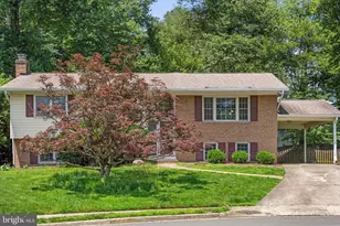 905 Carole Ct SE, Vienna, VA 22180 - Photo 2