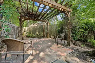 8109 Bainbridge Rd, Alexandria, VA 22308 - Photo 4
