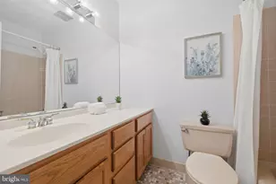 7211 Ashview Dr, Springfield, VA 22153 - Photo 30
