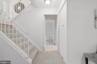 7211 Ashview Dr, Springfield, VA 22153 - Photo 36