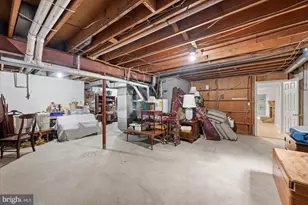 925 Woburn Ct, McLean, VA 22102 - Photo 46