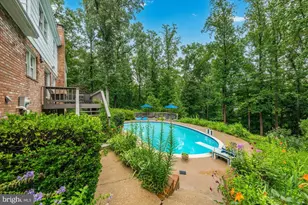 925 Woburn Ct, McLean, VA 22102 - Photo 2