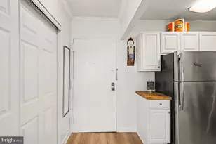 2059 Huntington Ave, Alexandria, VA 22303 - Photo 2