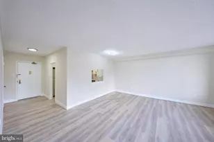 3701 S George Mason Dr, Falls Church, VA 22041 - Photo 4