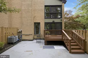 3131 Guysborough Dr, Fairfax, VA 22031 - Photo 54