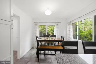 3131 Guysborough Dr, Fairfax, VA 22031 - Photo 14