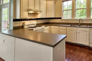 13906 Gothic Dr, Centreville, VA 20121 - Photo 16