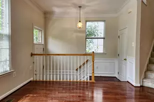 13906 Gothic Dr, Centreville, VA 20121 - Photo 8