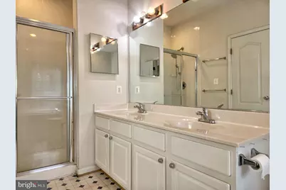 13906 Gothic Drive, Centreville, VA 20121 - Photo 32