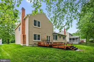 12755 Flat Meadow Ln, Herndon, VA 20171 - Photo 10
