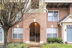 7046 Falls Reach Dr, Falls Church, VA 22043 - Photo 2