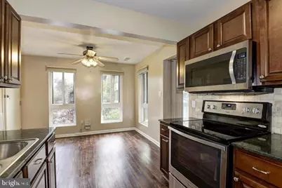 515 Florida Avenue #102, Herndon, VA 20170 - Photo 8