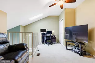 10208 Ashbrooke Ct, Oakton, VA 22124 - Photo 24