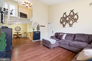 10208 Ashbrooke Ct, Oakton, VA 22124 - Photo 4