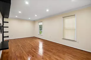 7408 Spring Tree Dr, Springfield, VA 22153 - Photo 8