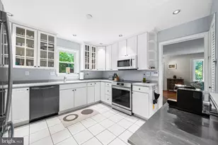 6237 Cheryl Dr, Falls Church, VA 22044 - Photo 16