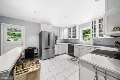 6237 Cheryl Drive, Falls Church, VA 22044 - Photo 12
