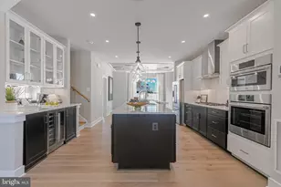 11659 Vantage Hill Rd, Reston, VA 20190 - Photo 14