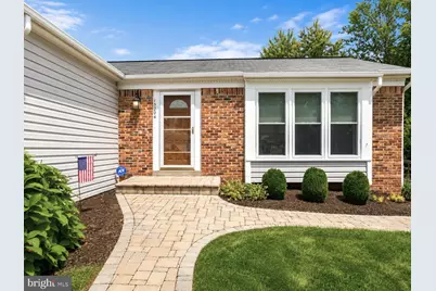 15204 General Stevens Court, Chantilly, VA 20151 - Photo 2