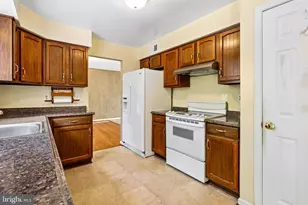 15204 General Stevens Ct, Chantilly, VA 20151 - Photo 10