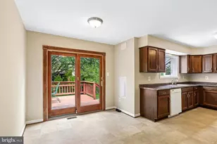15204 General Stevens Ct, Chantilly, VA 20151 - Photo 12