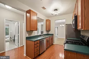 6505 Grange, Alexandria, VA 22315 - Photo 18