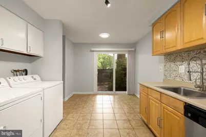 2240 Southgate Square, Reston, VA 20191 - Photo 4
