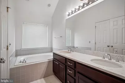 6610 Hunter Creek Lane, Alexandria, VA 22315 - Photo 18
