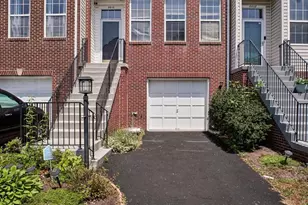 6610 Hunter Creek Ln, Alexandria, VA 22315 - Photo 2