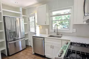 2216 Harvard Dr, Alexandria, VA 22307 - Photo 4