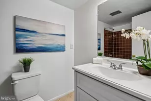 5758 Village Green Dr, Alexandria, VA 22309 - Photo 12