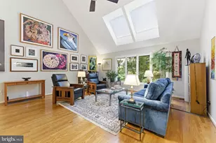 1608 Woodstock Ln, Reston, VA 20194 - Photo 16