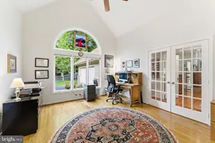 1608 Woodstock Ln, Reston, VA 20194 - Photo 24