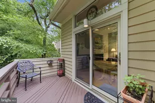 1608 Woodstock Ln, Reston, VA 20194 - Photo 58