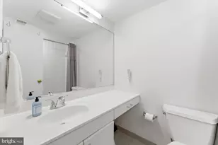 1608 Woodstock Ln, Reston, VA 20194 - Photo 50