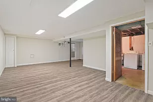 8701 Parliament, Springfield, VA 22151 - Photo 32