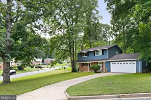 8701 Parliament, Springfield, VA 22151 - Photo 4