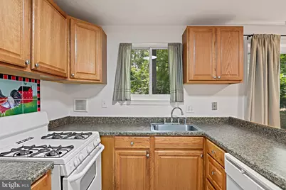8701 Parliament, Springfield, VA 22151 - Photo 8